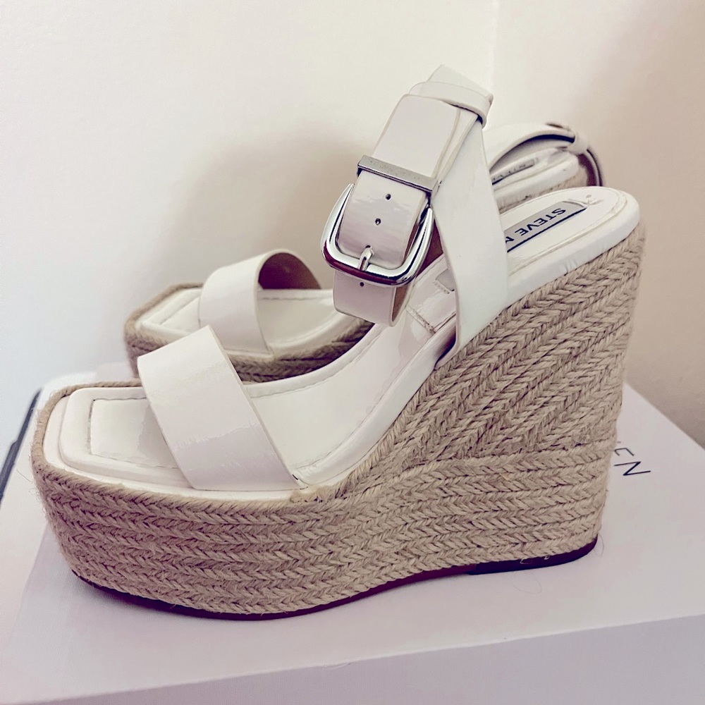 White wedges